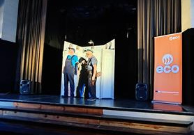 Udział w przedstawieniu pt. " Piotruś elektryk ''.