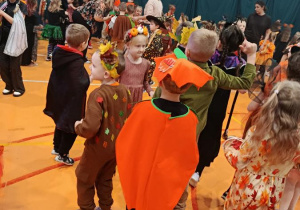 Dzieci na Balu Jesiennym