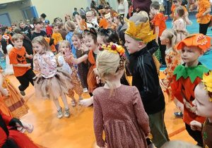 Dzieci na Balu Jesiennym