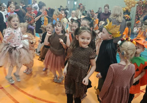 Dzieci na Balu Jesiennym