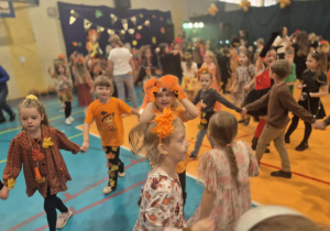 "Bal Jesienny" w Szkole Podstawowej nr 6 w Kutnie.