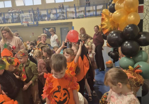 "Bal Jesienny" w Szkole Podstawowej nr 6 w Kutnie.