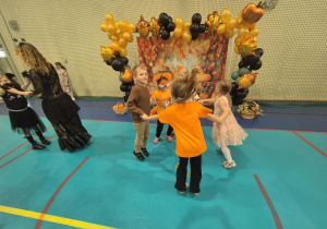 "Bal Jesienny" w Szkole Podstawowej nr 6 w Kutnie.