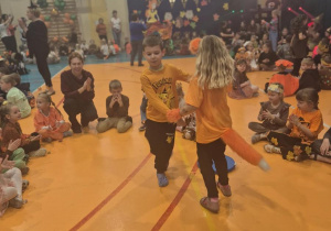 "Bal Jesienny" w Szkole Podstawowej nr 6 w Kutnie.