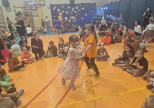 "Bal Jesienny" w Szkole Podstawowej nr 6 w Kutnie.