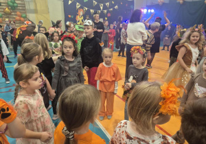 "Bal Jesienny" w Szkole Podstawowej nr 6 w Kutnie.