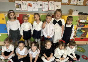 Piotrek z koleżankami z grupy