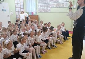 '' W krainie filmowych dźwięków".