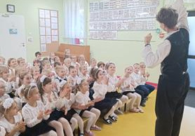 '' W krainie filmowych dźwięków".