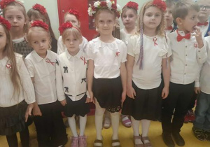 Akcja '' Szkoła do Hymnu''.