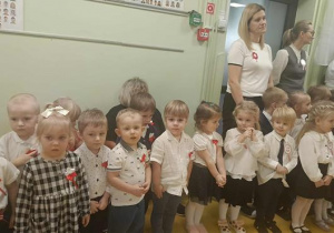 Akcja '' Szkoła do Hymnu''.