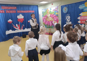 Udział dzieci w audycji muzycznej.