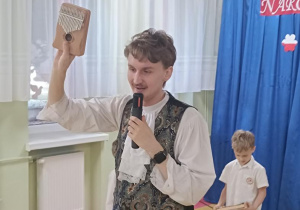 Udział dzieci w audycji muzycznej.