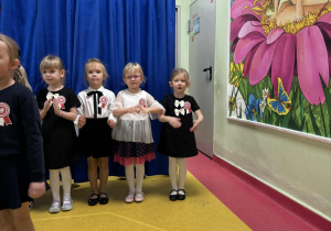 Kreciki śpiewają piosenkę