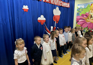 Kreciki śpiewają piosenkę