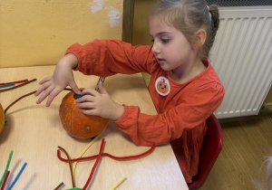 ozdabianie dyni Maja