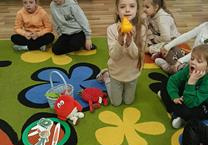 Zabawa dydaktyczna pt: Warzywa i owoce