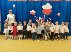 Udział w akcji "Szkoła do Hymnu".