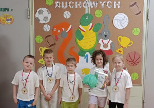 Turniej gier i zabaw sportowych