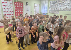 Turniej gier i zabaw ruchowych.