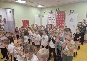 Turniej gier i zabaw ruchowych.