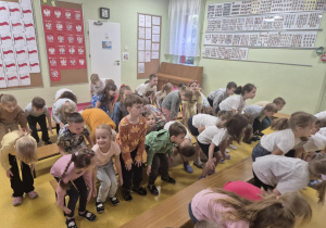 Turniej gier i zabaw ruchowych.