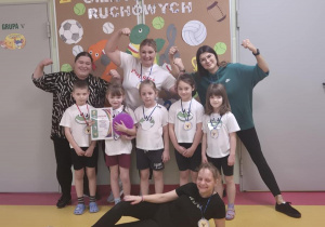 Turniej gier i zabaw ruchowych.