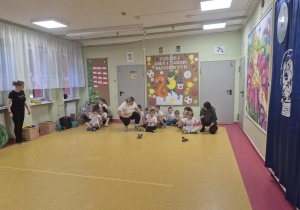 Turniej gier i zabaw ruchowych.