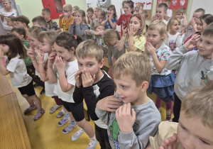 Turniej gier i zabaw ruchowych.