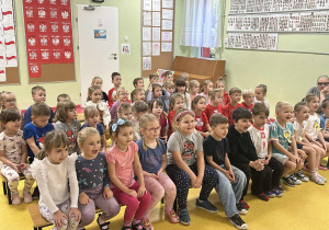 Pszczółki kibicują