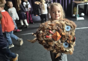 Udział w warsztatach teatralnych pt." Porusz sobą, porusz lalką"