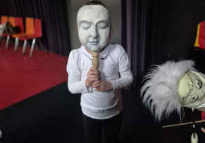 Udział w warsztatach teatralnych pt." Porusz sobą, porusz lalką"