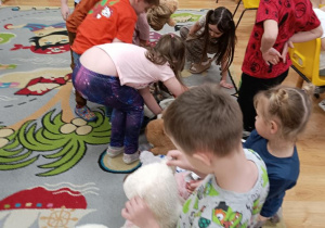 Zabawy matematyczne z misiami.