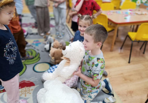 Zabawy matematyczne z misiami.