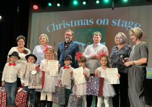 Pszczółki z organizatorami