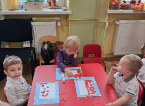 Zajęcia plastyczne "Flaga Polski"