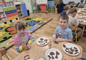 Pieczenie pierniczków.