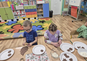 Pieczenie pierniczków.