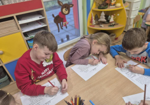 Pieczenie pierniczków.