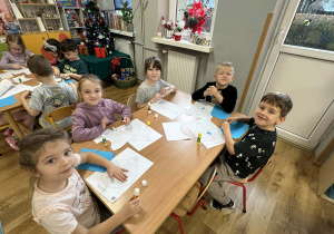 Dzieci podczas pracy