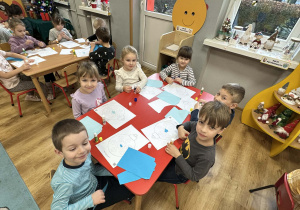 Dzieci podczas pracy