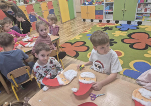 "Mikołaj"-praca plastyczna.