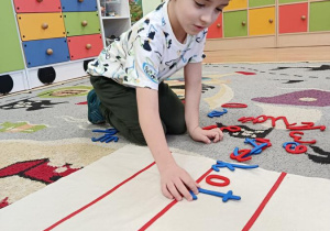 dzieci podczas zajęć