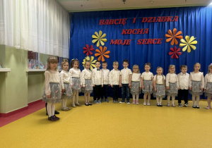 Kreciki na uroczystości z okazji Dnia Babci i Dziadka