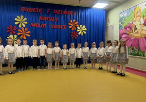 Kreciki na uroczystości z okazji Dnia Babci i Dziadka