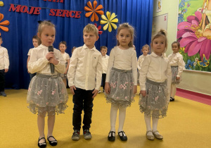 Ola, Adaś, Wiktoria, Julia