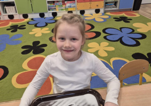 Zabawy sensoryczne utrwalające poznane litery i cyfry.