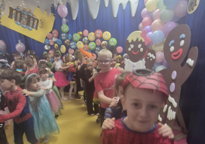 Bal karnawałowy "W cukierkowej krainie".