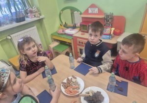 Słodki poczęstunek .