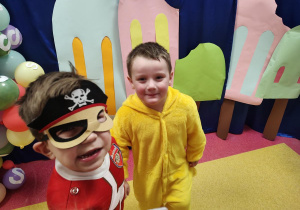 "Żuczki" w słodkiej krainie- zabawa karnawałowa